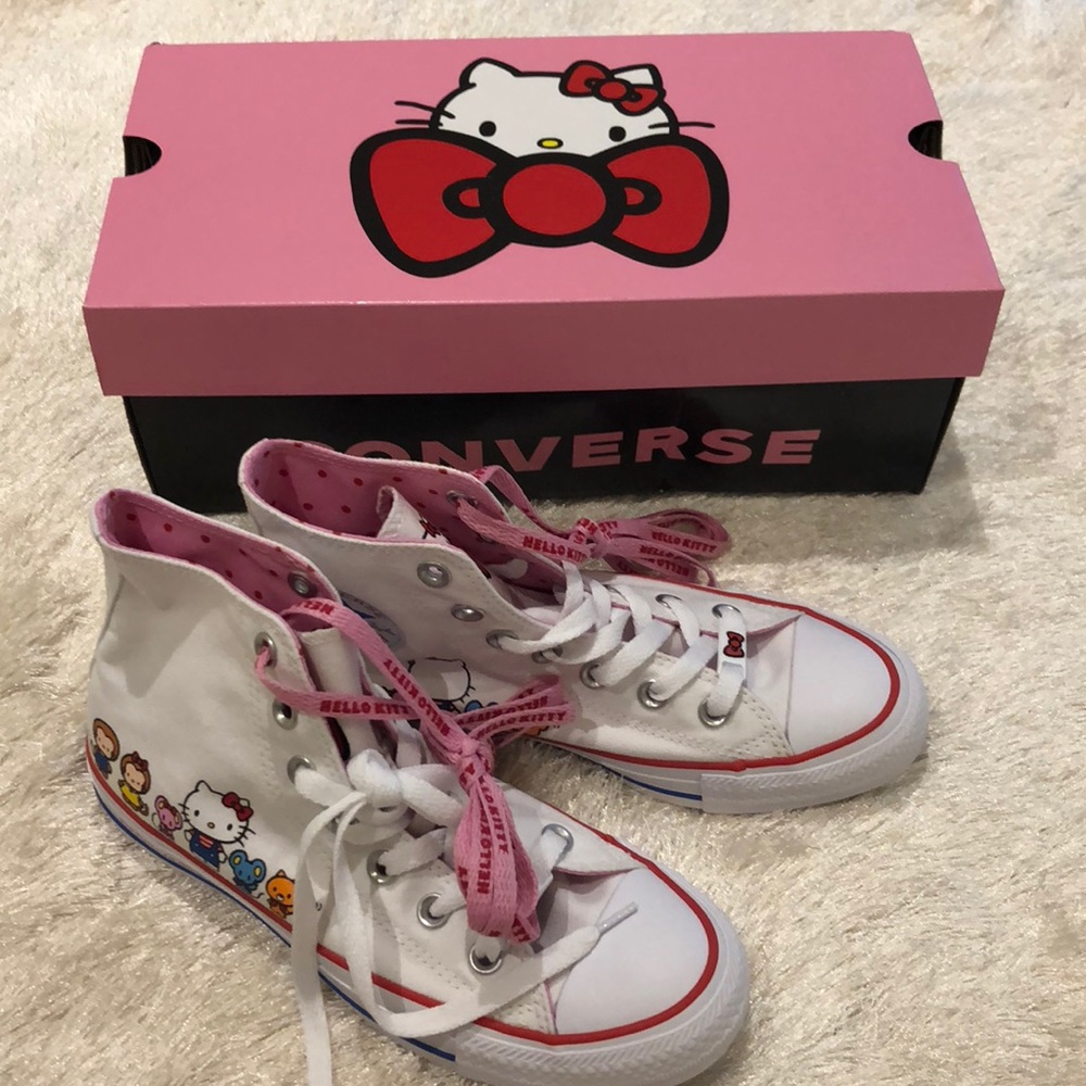 Converse Hello Kitty chuck Taylor High Top Sneaker
